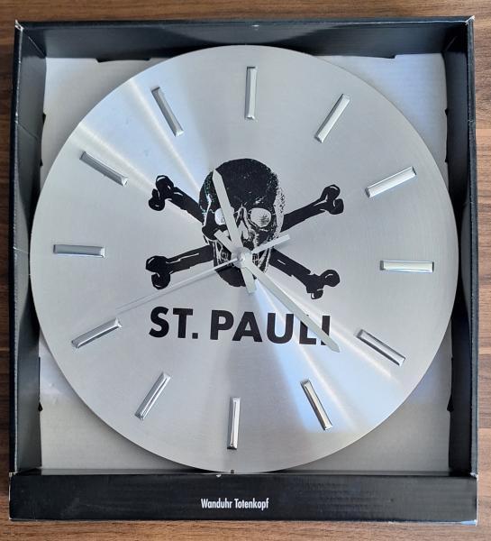 FC St. Pauli - Wanduhr Totenkopf