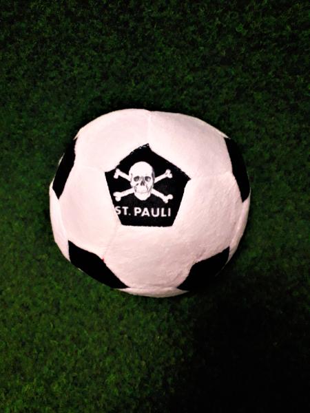 FC St. Pauli - Plüschball Totenkopf